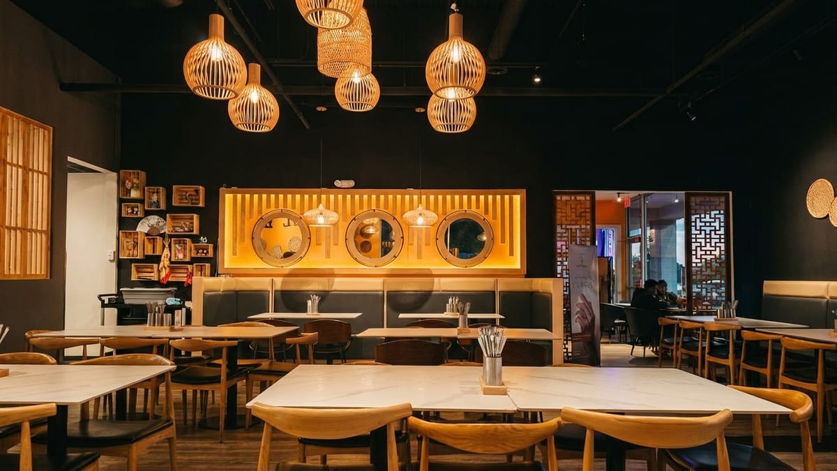 A Dining Room That Surprises